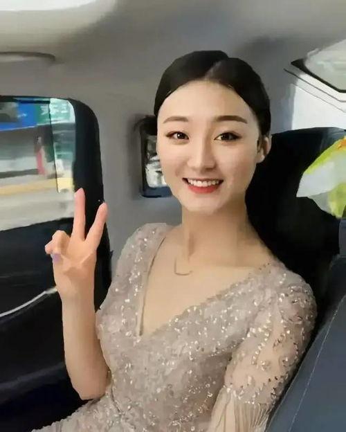 陈亚楠爆料大衣视频大全,视频大全带你领略时尚风采